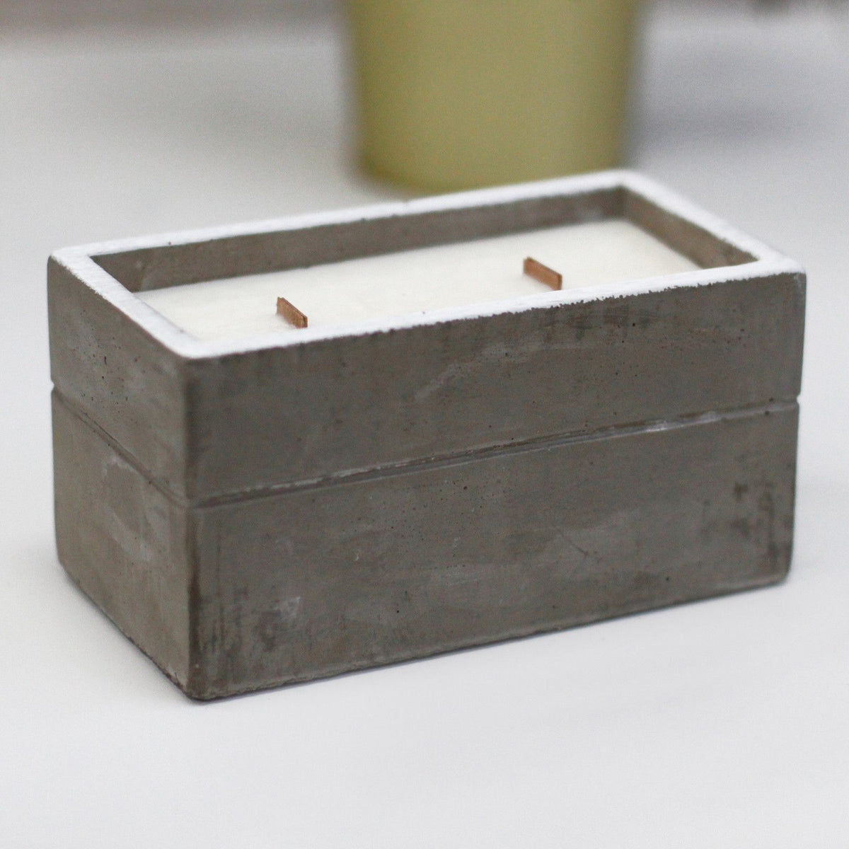 Caja grande - Clavo y sándalo oscuro - Velas de madera de hormigón