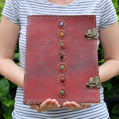 Libro Grande de Cuero de los 7 Chakras - 10x13