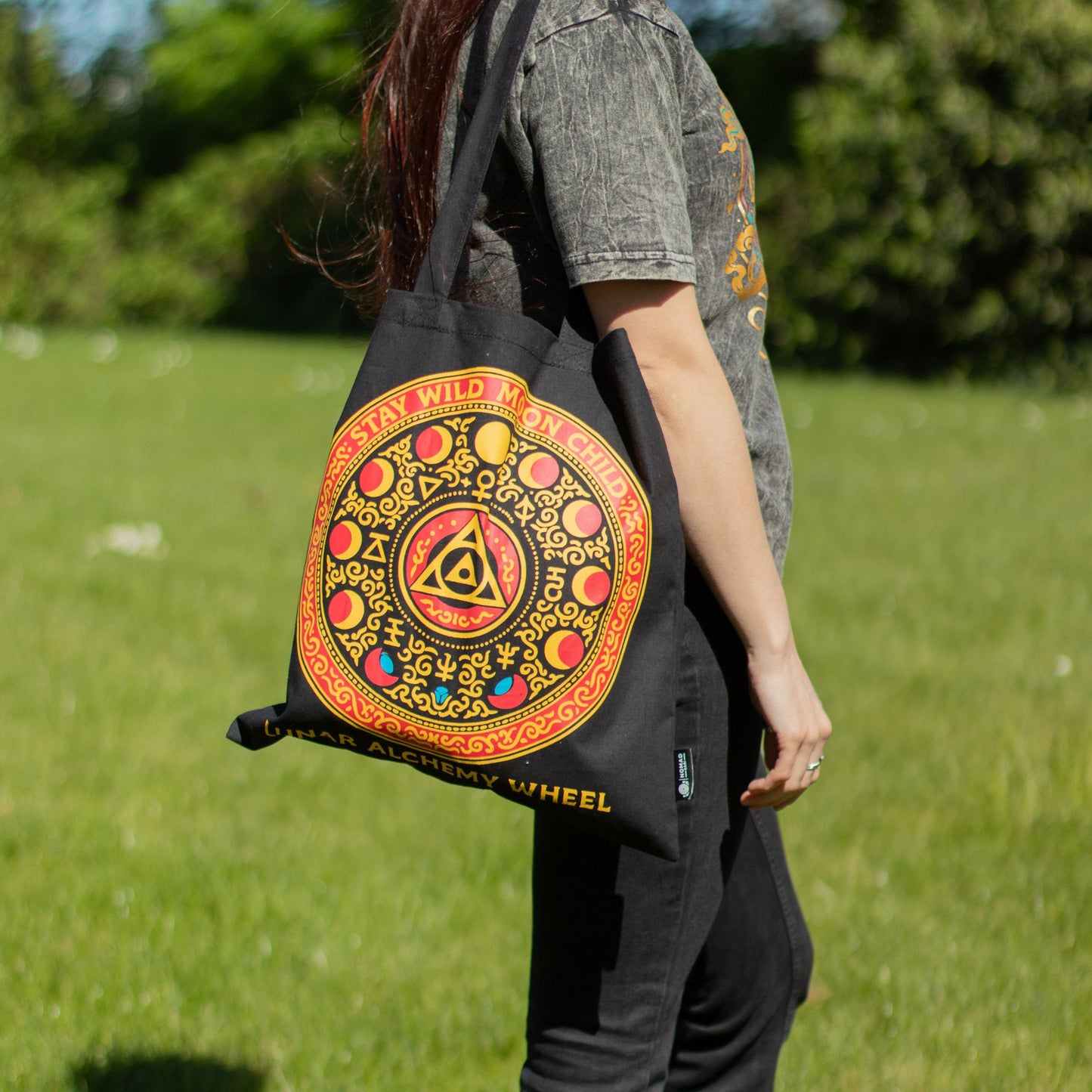Bolso Tote Icónico Clásico - Luna Alchemy Wheel - Negro 6 oz