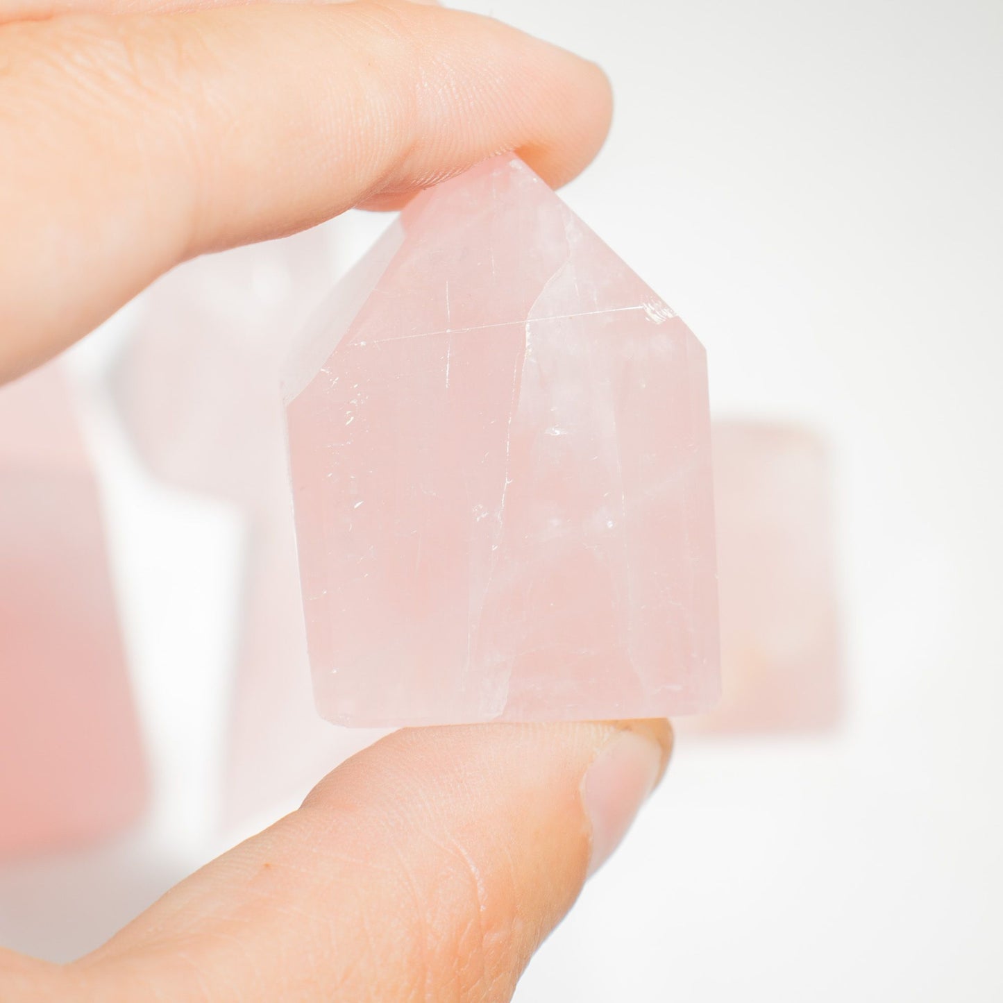 Puntas de gemas aproximadamente 6 cm (0,5 kg) - Cuarzo rosa indio (aproximadamente 8 piezas) - Puntas de Gemas
