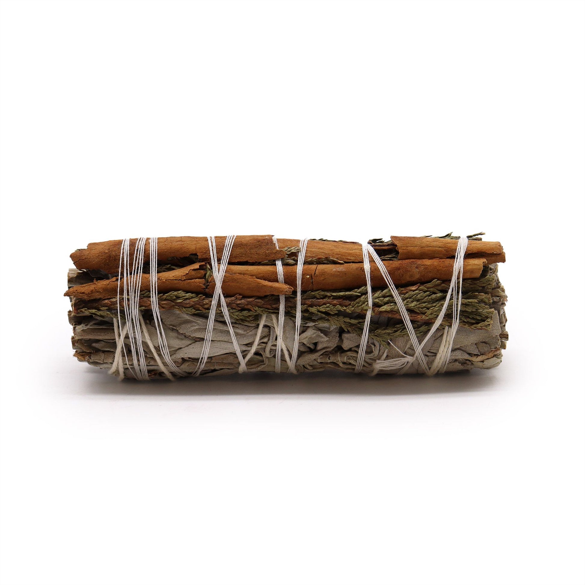 Atado de Hierba - Salvia Blanca, Cedro y Canela - Atados de Smudge – Envuelto individualmente