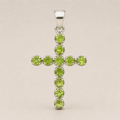 Colgante devocional indio - plateado (cadena de 45 cm) - crucifijo de peridoto