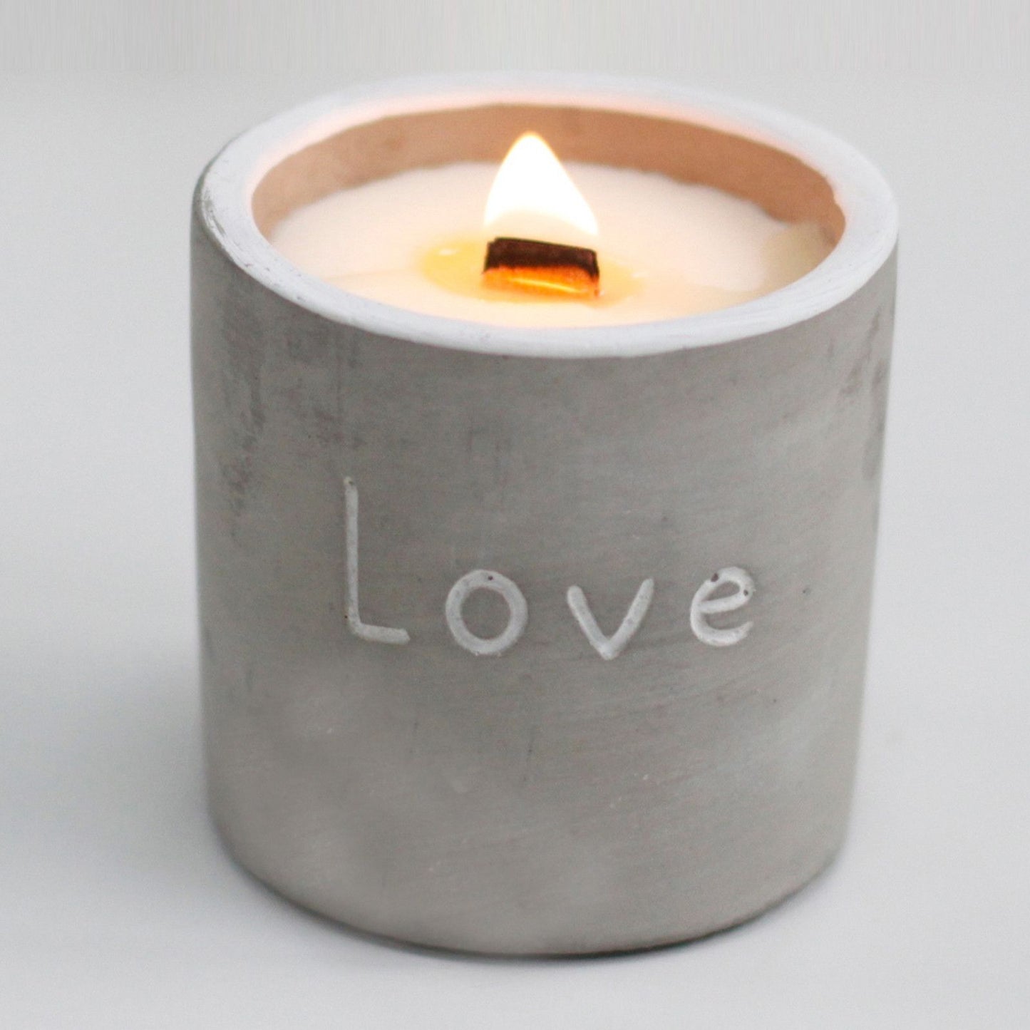 Olla mediana - Love - Purple Fig & Casis - Velas de madera de hormigón, casis