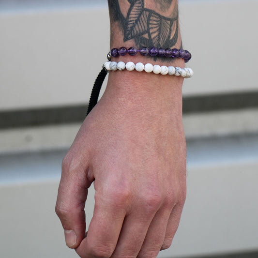 Khaulita Blanca navy blue thread bracelet
