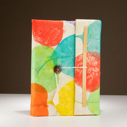 Lrg Lokta Colorful Leafs Lrg (21x15cm) - 45 hojas
