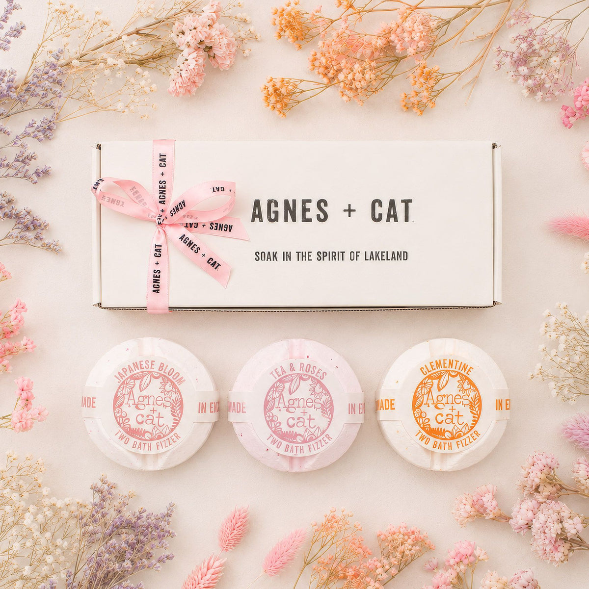 Conjunto de regalo de bombas de baño floral y cítricas de Agnes + Cat