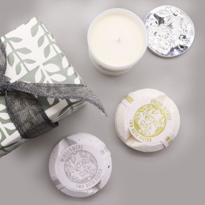 Set de Regalo: Bombas de baño de Windermere & Cítricos + Vela de Luna de Terciopelo