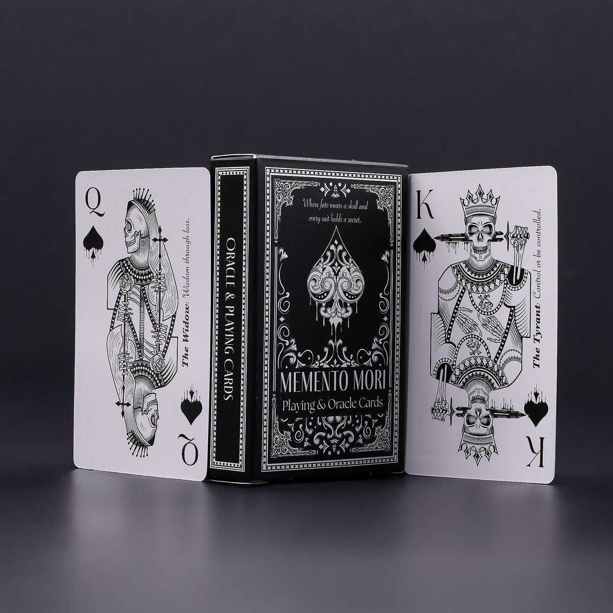 Memento Mori Cartas de juego y de oráculo góticas - Revenda de Cartas de Jogo & Oráculo Para a Sua Loja