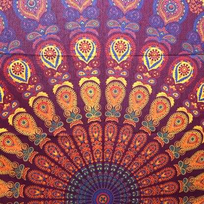 Colcha Doble de Algodón + Colgante de Pared - Mandala Pavo Real - Granate