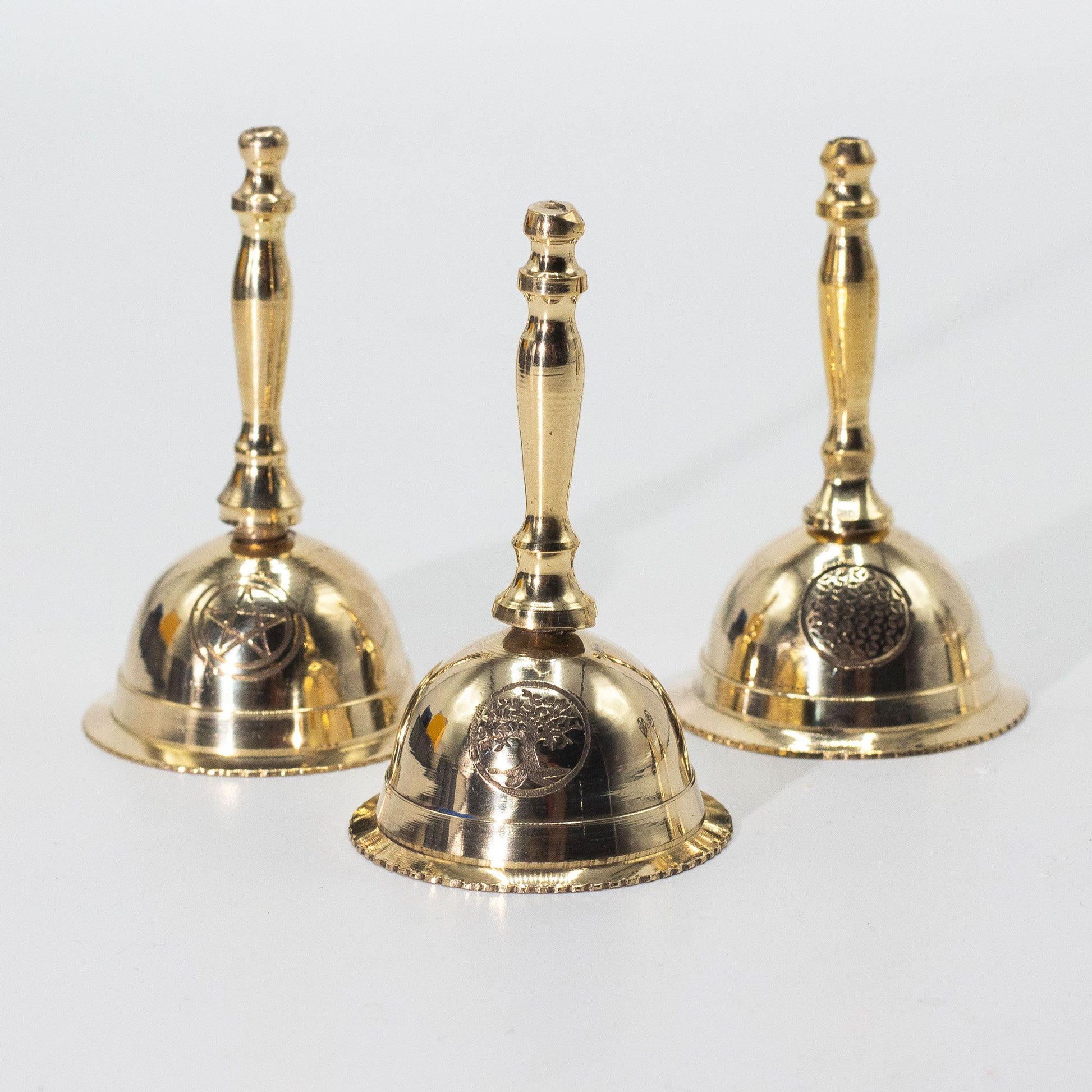Pequeña campana de latón para altar - Flor de la Vida - Campanas de latón para altar, Artisan Product