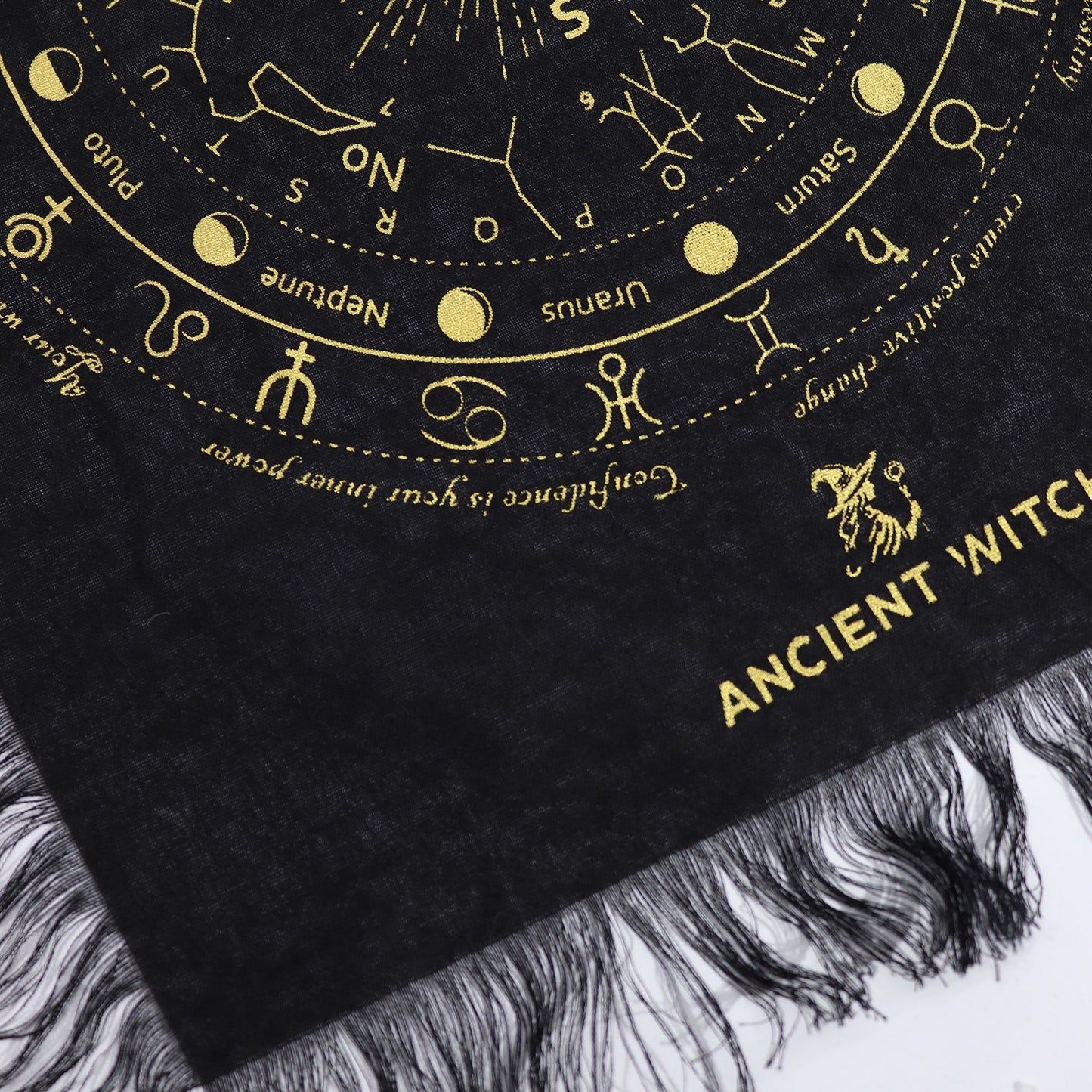 Tela de adivinación con péndulo de bruja antigua - El ojo que todo lo ve - negro y dorado