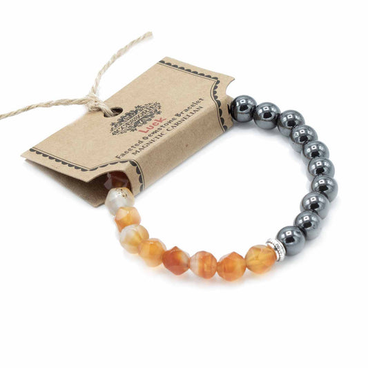 Bracelet en pierre précieuse sculptée – Cornaline magnétique