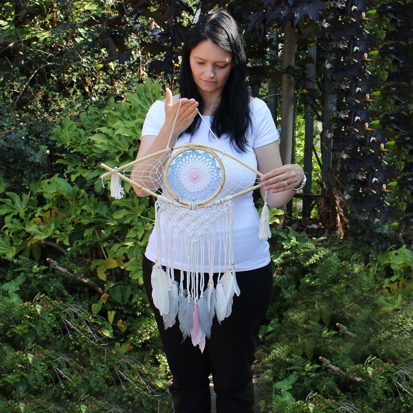 Atrapasueños - Med Macramé Evil Eye Azul / Blanco / Negro