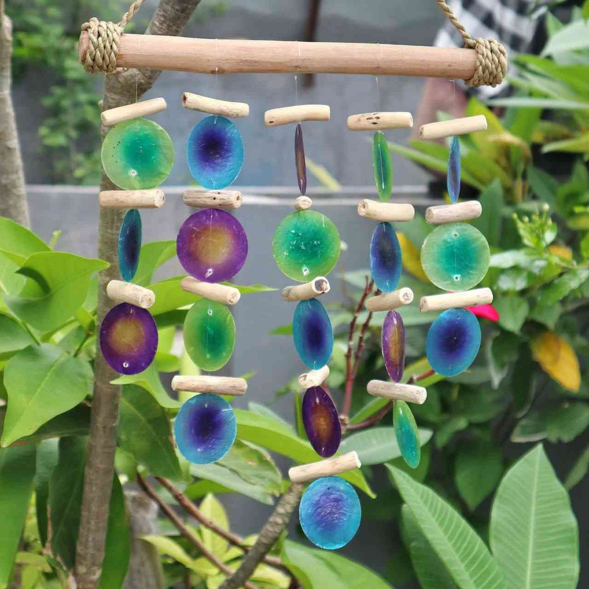 Carillón de madera flotante - Verde y morado