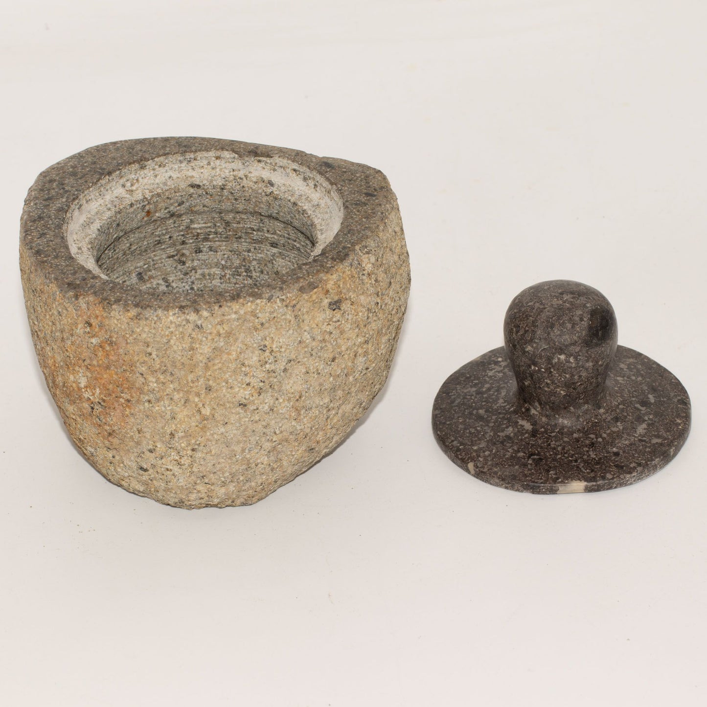 Maceta de enraizamiento con piedra de río natural - Mediano (aprox 12x8 cm)