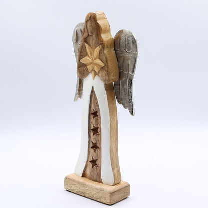 Gran estrella de madera de mango, alas de ángel metálicas y detalle esmaltado