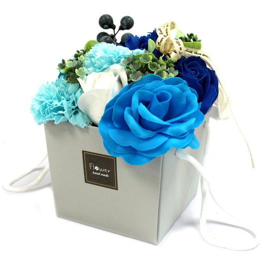 Bouquet Flores Jabón · Rosas Azules y Clavel